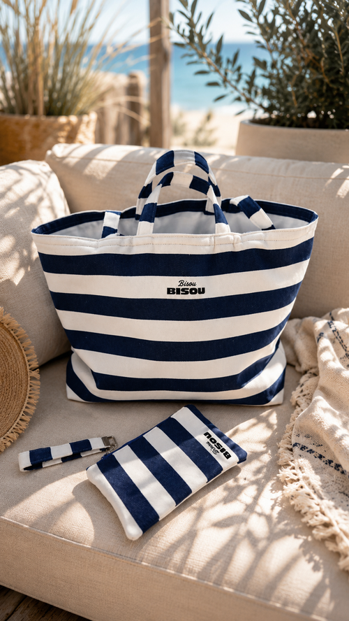 Une journée à la plage - cabas rayé bleu et blanc Bisou Bisou